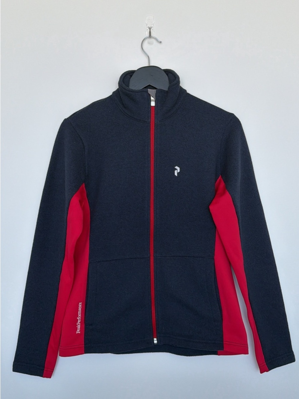 Peak Performance Women' Navy & Red Zip Fleece Jacket